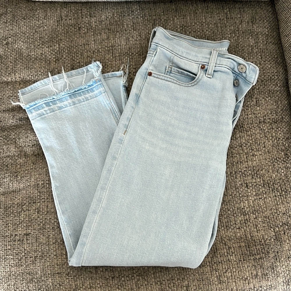 Light blue Old Navy extra high-rise sky high straight, size 2 petite